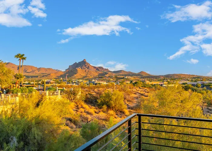 3br Retreat With Heated Pool, Bbq And Mountain Views
