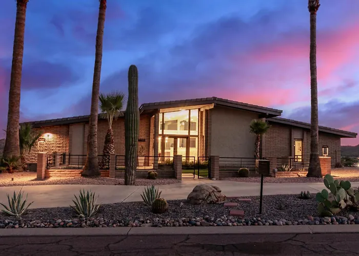 3br Retreat With Heated Pool, Bbq And Mountain Views Holiday home *
