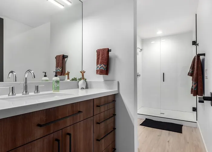 3br Retreat With Heated Pool, Bbq And Mountain Views *